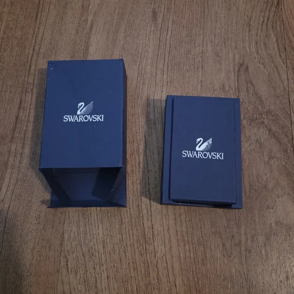 Swarovski Apple Charm Red Siam Clear Crystals With Boxes - Picture 7 of 7